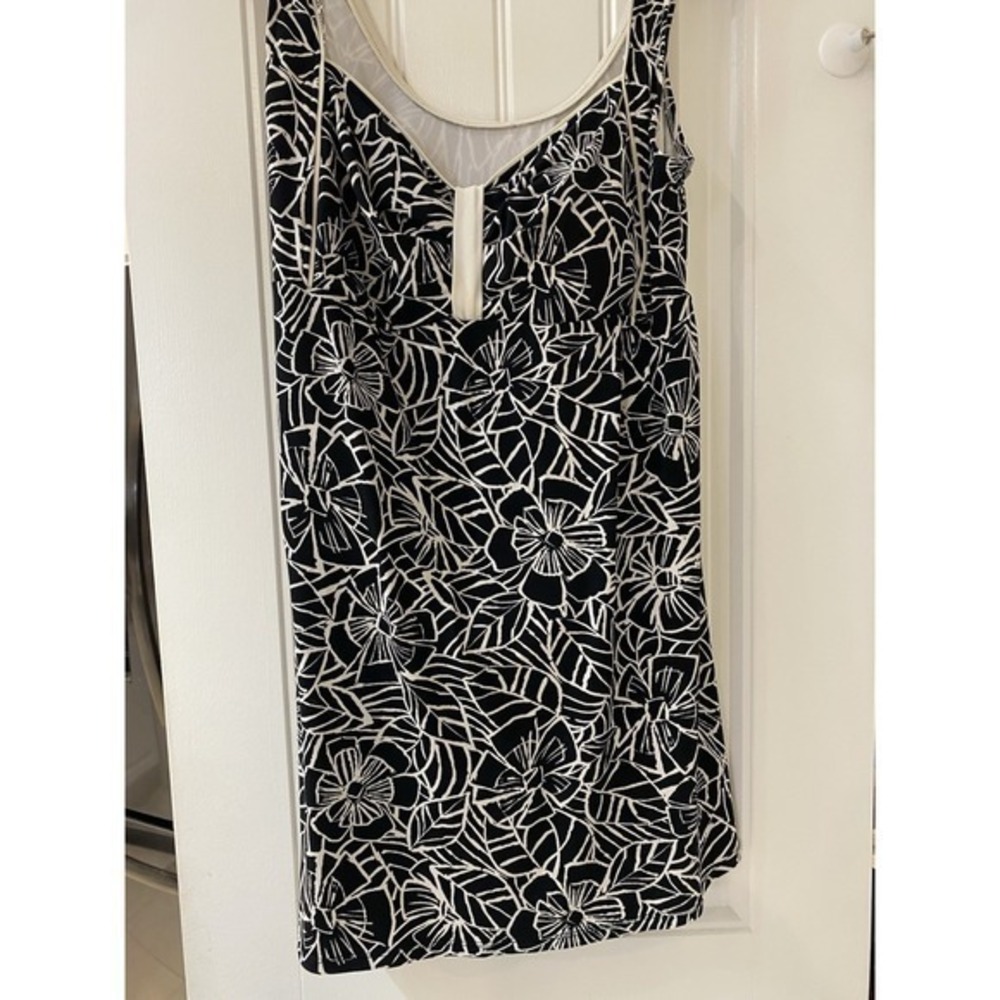 Catalina Black and White Swim Dress Size 14 Women's Swimsuit‎